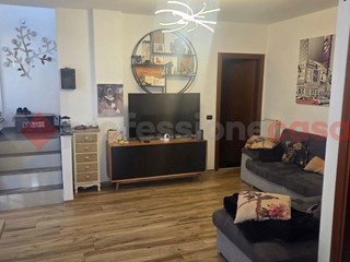 Villetta a schiera in Vendita a Dairago, 219'000&euro;, 125 m², con Box