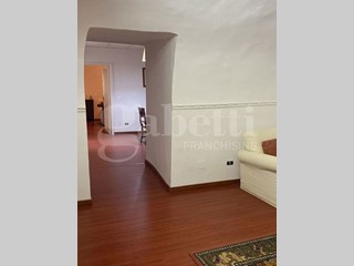 Ufficio in Affitto a Aversa, 530€, 70 m², arredato