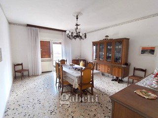 Appartamento in Vendita a Campobasso, 95'000€, 126 m², arredato