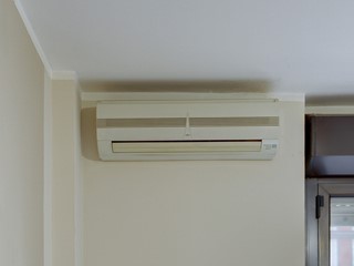 Trilocale in Vendita a Torino, 220'000€, 80 m², con Box