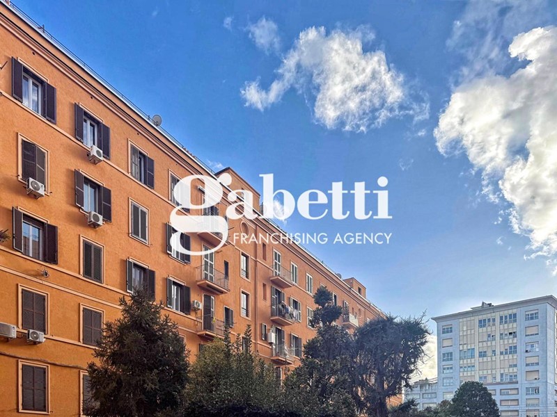 Quadrilocale in Vendita a Roma, 339'000€, 101 m²