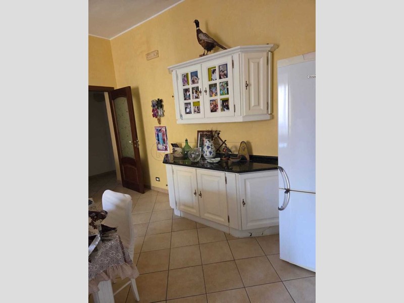 Quadrilocale in Affitto a Caltanissetta, 500€, 122 m²