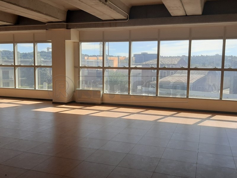 Ufficio in Vendita a Vicenza, 240'000&euro;, 230 m²