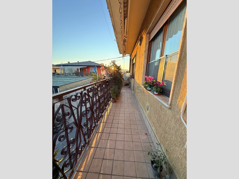 Appartamento in Vendita a Montecchio Maggiore, 135'000&euro;, 95 m²