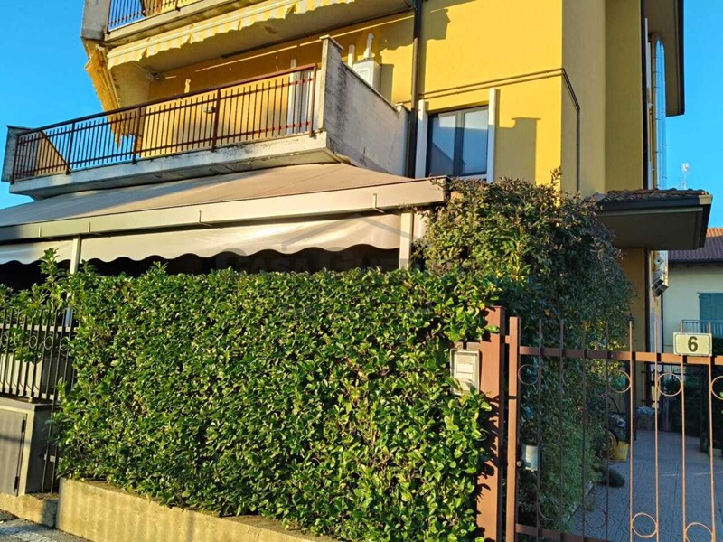 Trilocale in Vendita a Ponte San Pietro, 238'000&euro;, 145 m², con Box