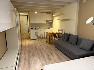 Monolocale in Affitto a Brescia, zona Carmine, 500€, 35 m², arredato