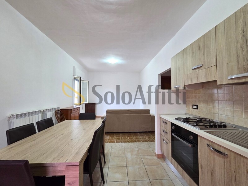 Trilocale in Affitto a Catanzaro, zona Lido Giovino, 500€, 80 m², arredato
