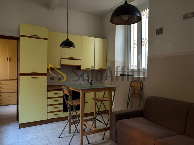 Monolocale in Affitto a Busto Arsizio, zona Centro, 380€, 45 m²