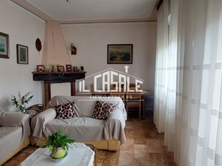 Appartamento in Vendita a Dicomano, 150'000&euro;, 105 m²