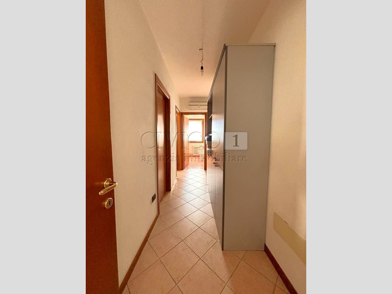 Quadrilocale in Vendita a Nanto, zona Ponte Di Nanto, 135'000&euro;, 83 m², con Box