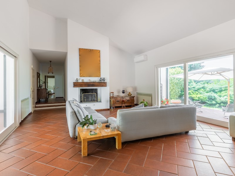 Casa Indipendente in Vendita a Pianoro, zona Pianoro Vecchio, 1'250'000€, 324 m², con Box