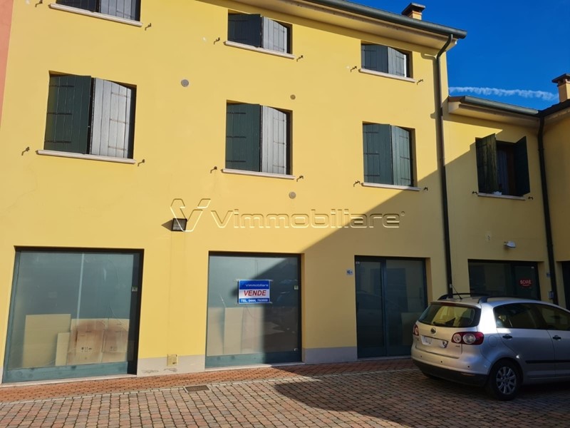 Immobile commerciale in Vendita a Noventa Vicentina, 135'000&euro;, 152 m²