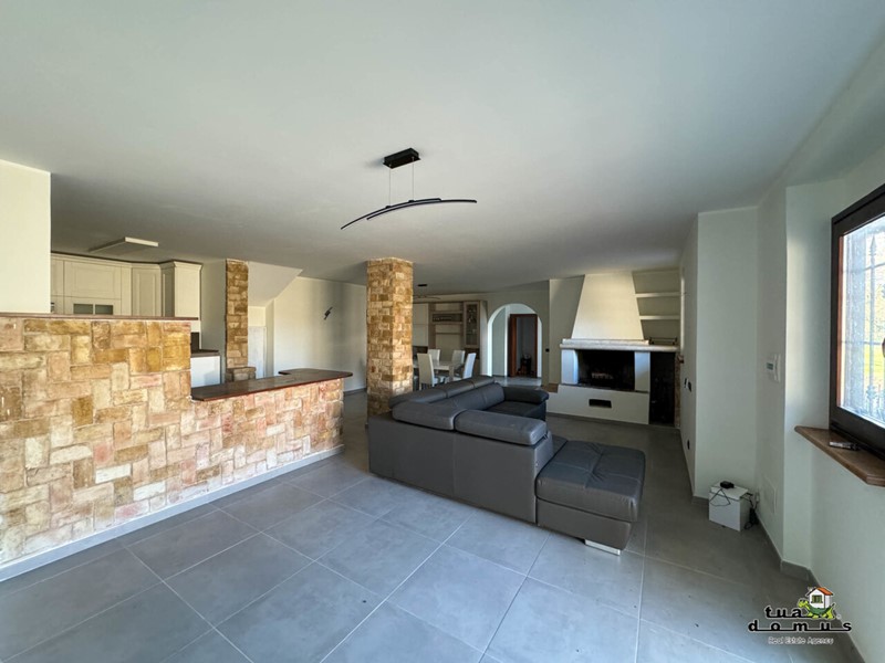 Casa Indipendente in Vendita a Nepi, 190'000&euro;, 186 m²