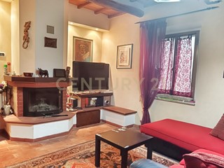 Casa Indipendente in Vendita a Piancastagnaio, 135'000€, 172 m², arredato