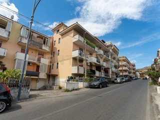 Bilocale in Vendita a Fiumefreddo di Sicilia, 29'000€, 45 m², arredato