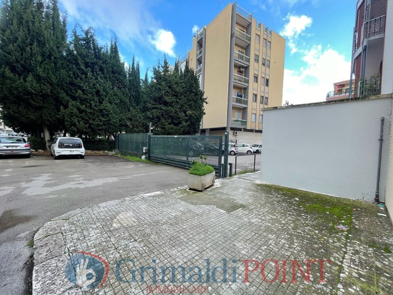 Box in Affitto a Lecce, 130&euro;, 14 m²