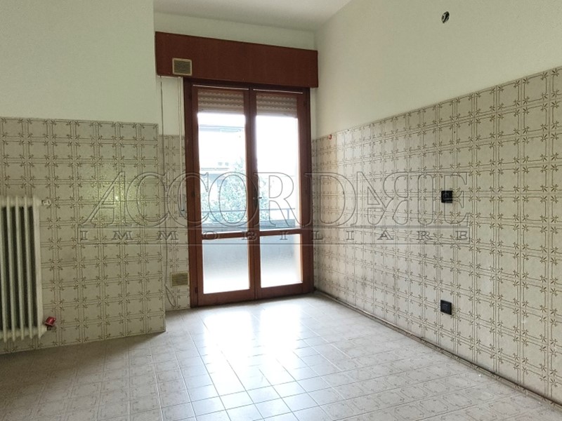 Appartamento in Affitto a Padova, zona San Bellino, 650€, 100 m², con Box