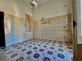 Trilocale in Vendita a Catania, zona San Giorgio, 79'000€, 95 m²