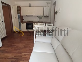 Bilocale in Affitto a Malgrate, 650€, 45 m², arredato