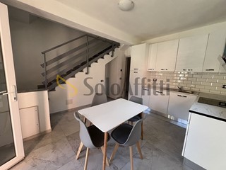 Trilocale in Affitto a Rosate, 800€, 80 m², arredato