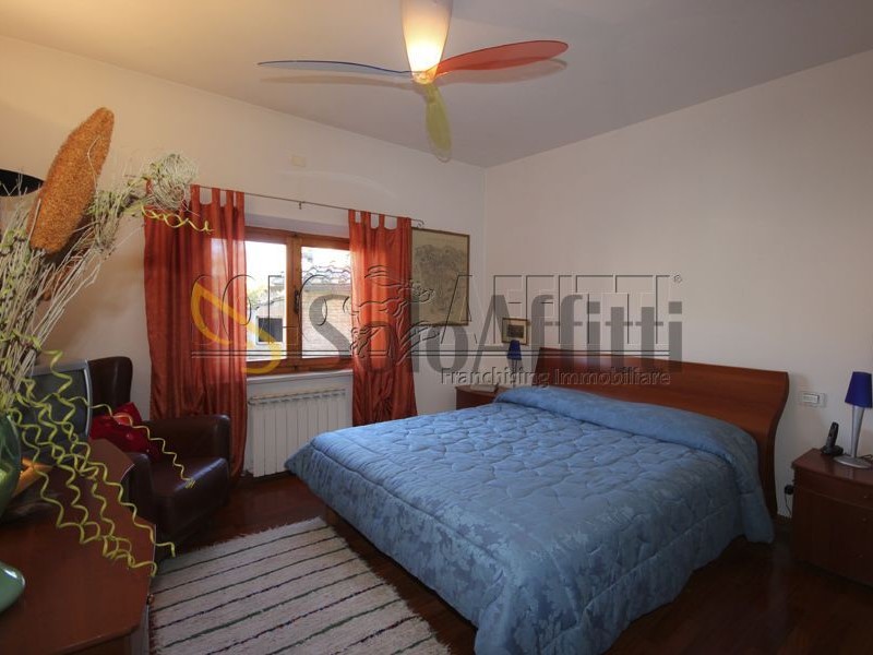 Quadrilocale in Affitto a Siena, zona Costafabbri, 850€, 100 m², arredato, con Box