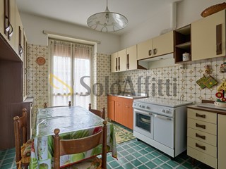 Quadrilocale in Affitto a Roma, zona Finocchio-Torre Gaia-Grotte Celoni-Torre Angela, 900€, 110 m²