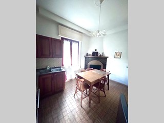 Casa Indipendente in Vendita a Luni, zona Casano, 230'000€, 145 m²