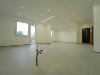 Quadrilocale in Vendita a Santarcangelo di Romagna, zona S. VITO (S.ARC), 295'000€, 120 m², con Box