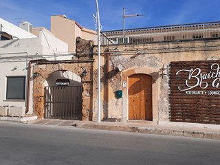 Immobile commerciale in Vendita a Avola, zona PORTO TURISTICO AVOLA, 950'000&euro;, 950 m²