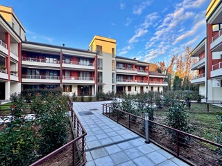 Trilocale in Vendita a Pavia, zona Pompieri-san Giovannino, 277'000&euro;, 110 m²