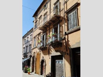 Quadrilocale in Vendita a Caprarola, 34'500&euro;, 103 m²