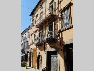 Quadrilocale in Vendita a Caprarola, 34'500&euro;, 103 m²