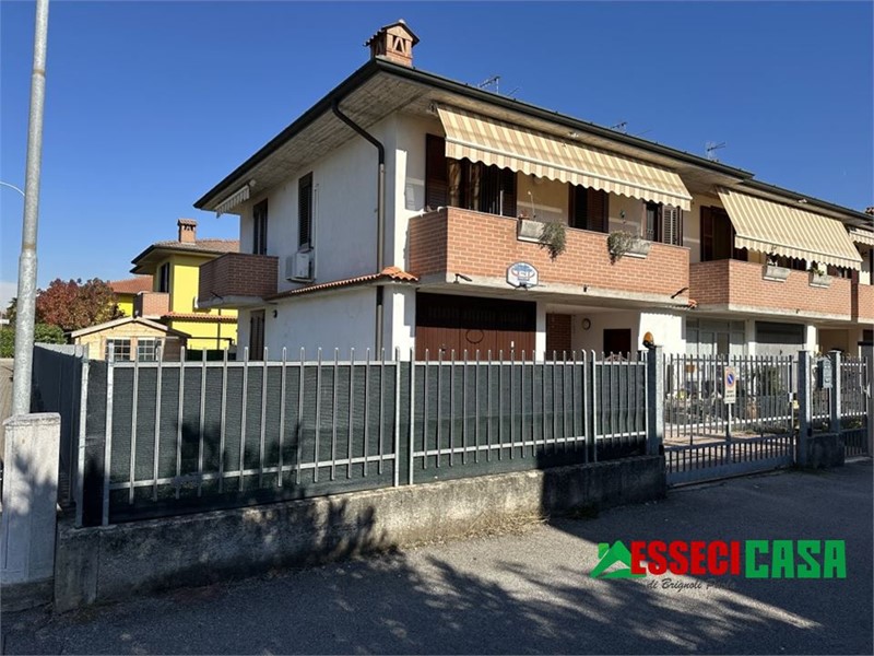Villa in Vendita a Arzago d'Adda, 229'000€, 145 m²