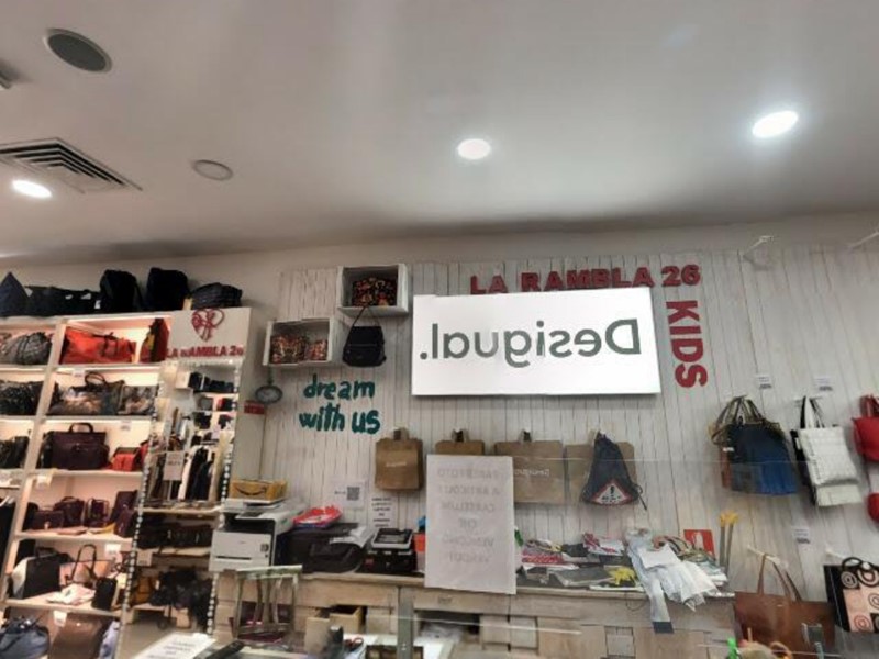 Negozio in Vendita a Foiano della Chiana, 47'616€, 83 m²