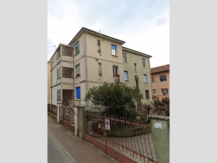 Quadrilocale in Vendita a Buccinasco, 87'600&euro;, 101 m²