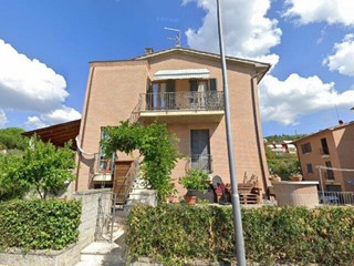 Trilocale in Vendita a Rapolano Terme, 148'000€, 104 m²