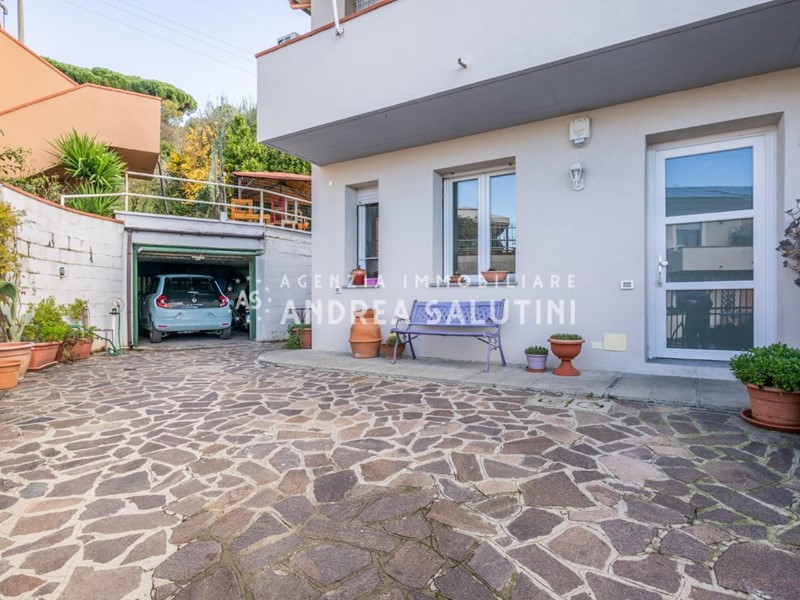 Appartamento in Vendita a Pontedera, zona I Fabbri, 269'000&euro;, 120 m², arredato