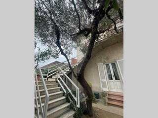 Villa in Vendita a Rosignano Marittimo, zona Rosignano Solvay, 450'000&euro;, 200 m², con Box