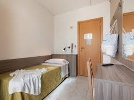 Quadrilocale in Affitto a Pisa, 360€, 12 m², arredato