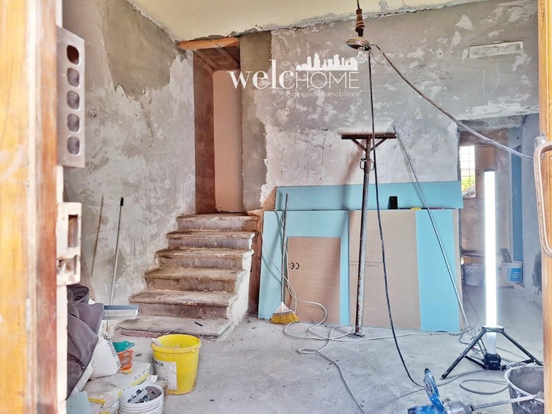 Casa Indipendente in Vendita a Campi Bisenzio, zona Santa Maria, 500'000&euro;, 147 m²