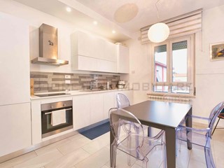 Bilocale in Vendita a Campiglia Marittima, zona Venturina, 129'000€, 52 m², arredato