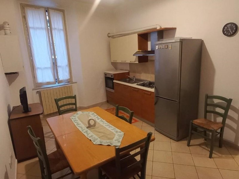 Trilocale in Vendita a Carrara, 120'000&euro;, 60 m², arredato