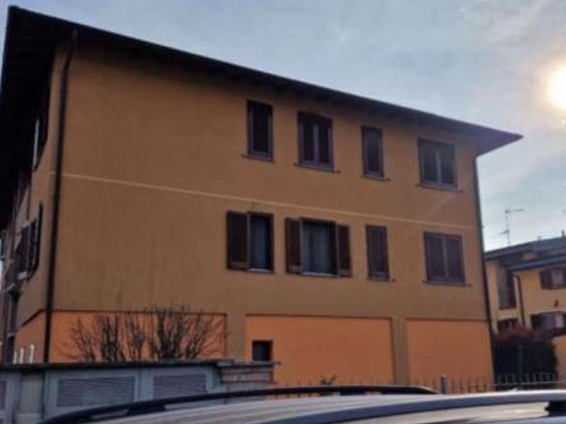 Trilocale in Vendita a Chignolo Po, 65'700&euro;, 60 m², con Box