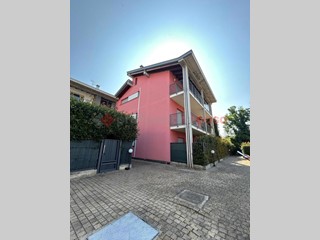 Trilocale in Vendita a Parabiago, 170'000&euro;, 80 m²