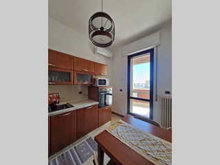 Attico in Affitto a Brindisi, 700€, 80 m², arredato