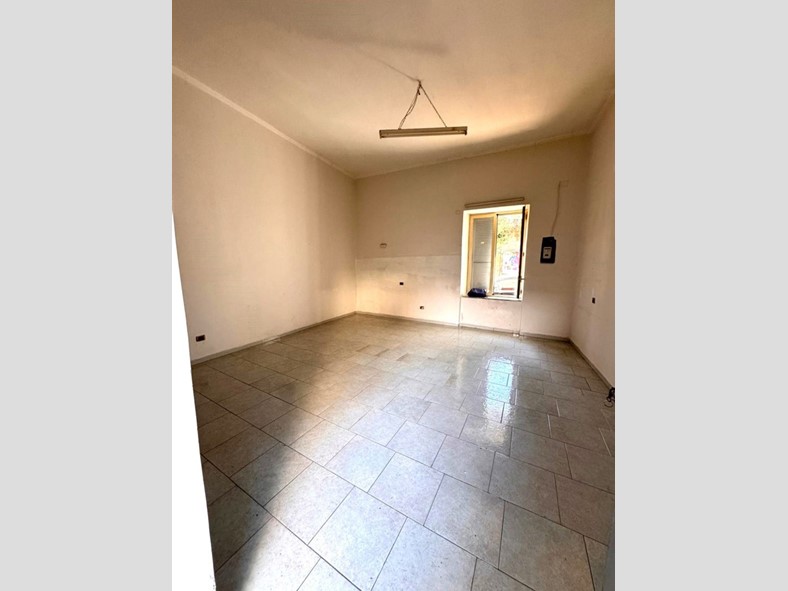 Monolocale in Vendita a Casoria, 350&euro;, 40 m²