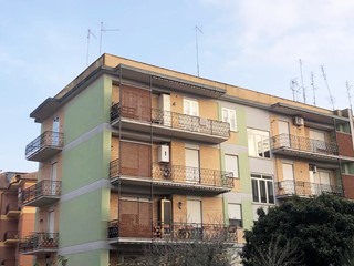 Appartamento in Vendita a Civita Castellana, 105'000€, 100 m², con Box