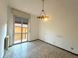 Trilocale in Vendita a Arona, 85'000&euro;, 100 m²