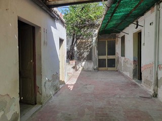 Casa Indipendente in Vendita a Quartucciu, zona Monte Paschi, 100'000&euro;, 105 m²