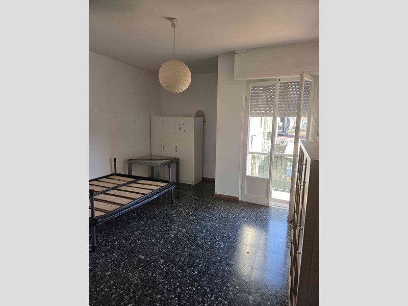 Quadrilocale in Vendita a Firenze, zona Legnaia, 270'000€, 90 m²